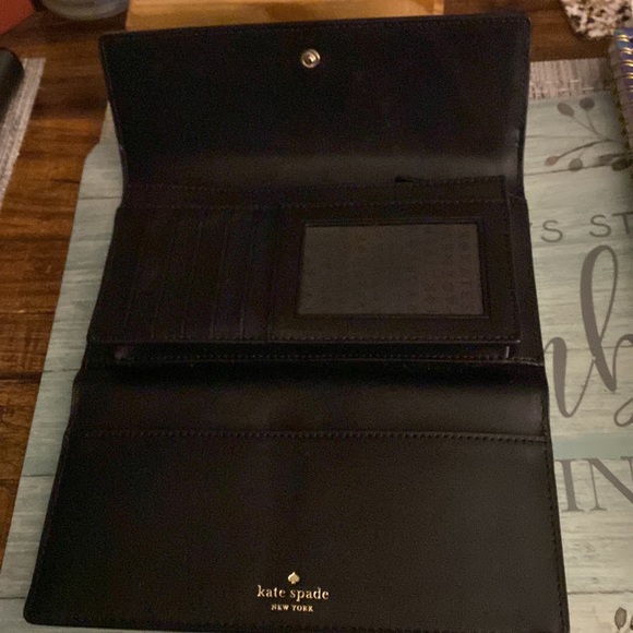 NWOT Kate Spade black leather wallet - Picture 2 of 5